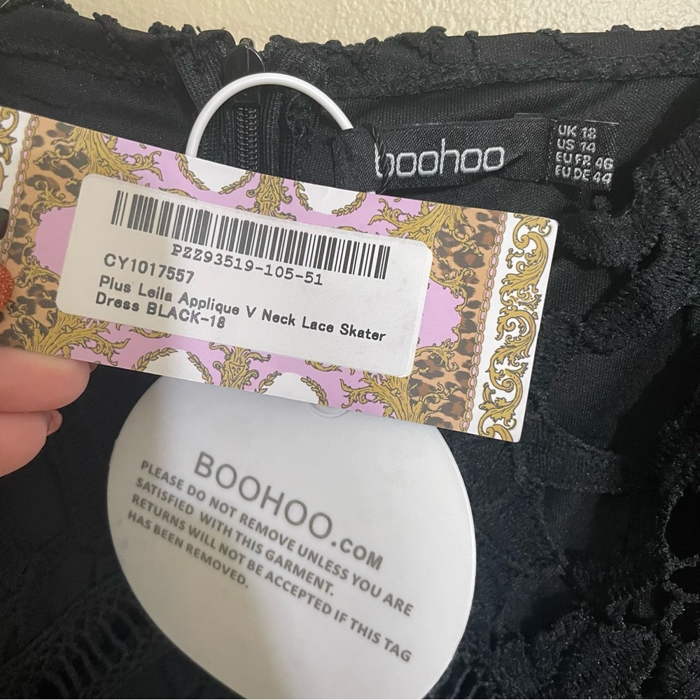 Boohoo NWT Leila Applique V Neck‎ lace Skater Dress size 18 - Picture 6 of 7